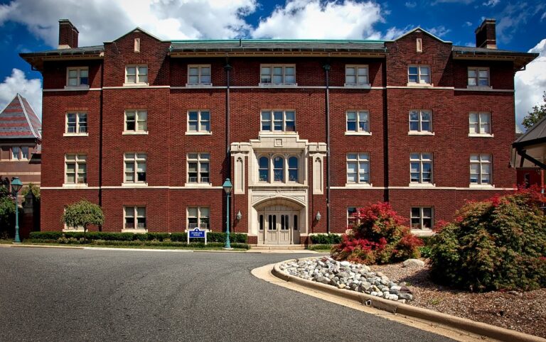 Sekilas Tentang Universitas STAN: Fakta, Program Studi, dan Prestasi